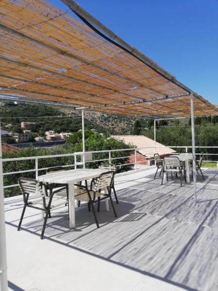 Dimitrakis Apartments Κασσιόπη Εξωτερικό φωτογραφία