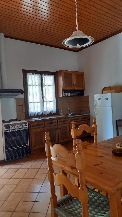 Dimitrakis Apartments Κασσιόπη Εξωτερικό φωτογραφία
